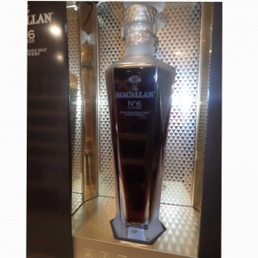 The Macallan in Lalique Decanter Scotch Whisky 43 % 0,7 l